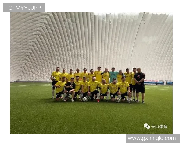 体育实时数据广州羽毛球队实力引发热议球迷对其竞技水平展开激烈讨论 体育实时数据广州羽毛球队实力引发热议球迷对其竞技水平展开激烈讨论